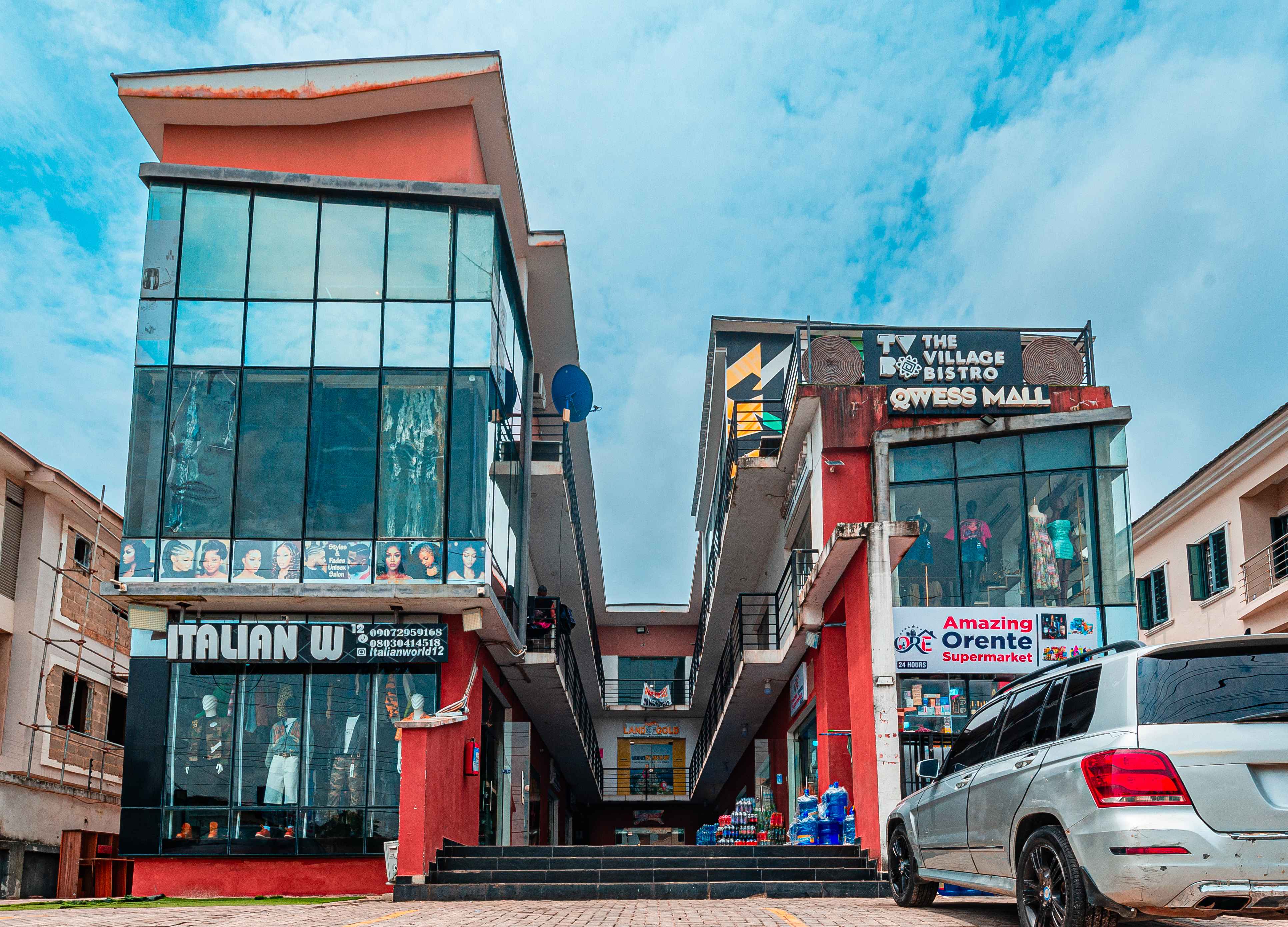 Property Qwess Mall - view 2